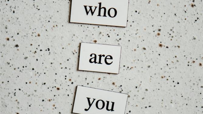 3 Und 3 Weiße Und Schwarze Zahl